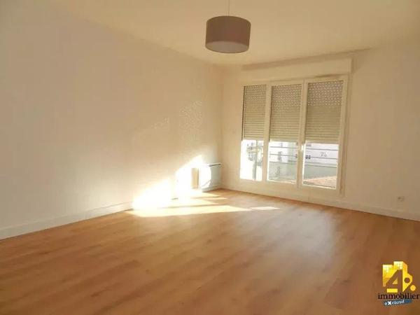 EXCLUSIF  STUDIO BALCON PARKING