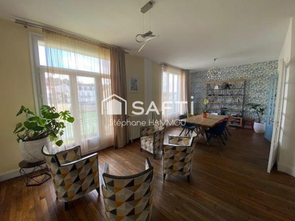 Maison de caractère, 244m², 9 pièces - Vue Marne