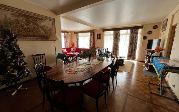 Maison à vendre    6 pièces •  Remire-Montjoly