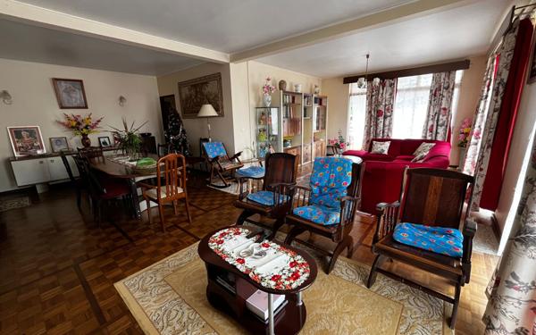 Maison à vendre    6 pièces •  Remire-Montjoly