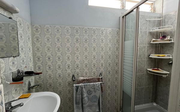 Maison à vendre    6 pièces •  Remire-Montjoly