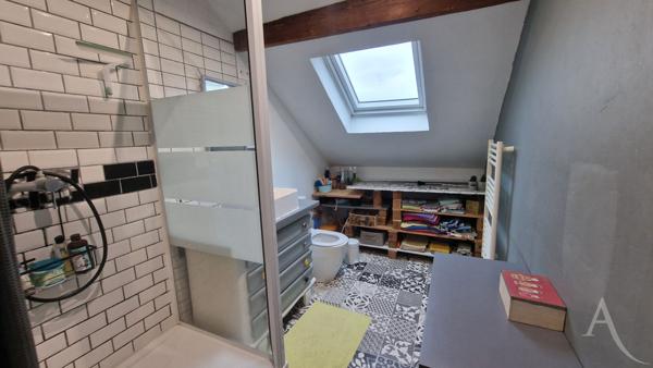 Maison Mantes La Jolie de 3chambres avec dépendance et 310m² de terrain