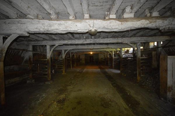 Maison à AIGUEFONDE, 81200 - 11 pièces 253m²