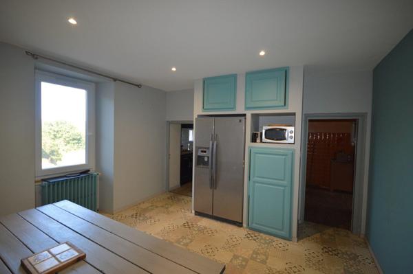 Maison à AIGUEFONDE, 81200 - 11 pièces 253m²