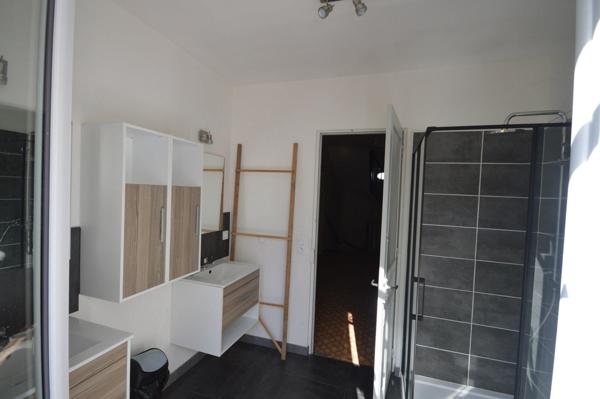 Maison à AIGUEFONDE, 81200 - 11 pièces 253m²