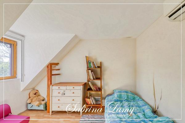 Maison à vendre 6 pièces MONTMORT LUCY (51) - terrain 8370m² - Confort plain-pied