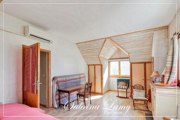 Maison à vendre 6 pièces MONTMORT LUCY (51) - terrain 8370m² - Confort plain-pied