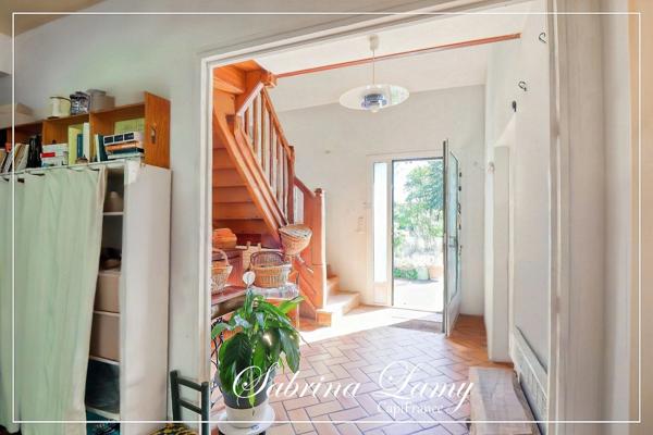 Maison à vendre 6 pièces MONTMORT LUCY (51) - terrain 8370m² - Confort plain-pied