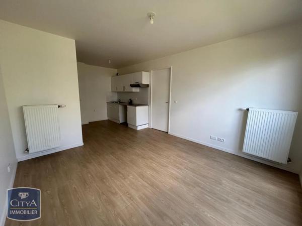 Appartement à louer 2 pièces 40m² Bondoufle (91070)