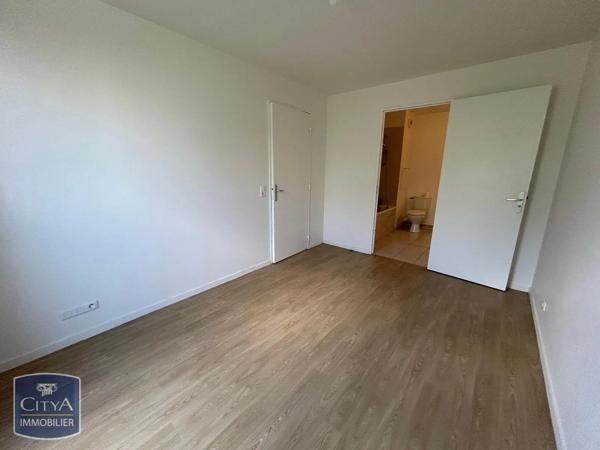 Appartement à louer 2 pièces 40m² Bondoufle (91070)