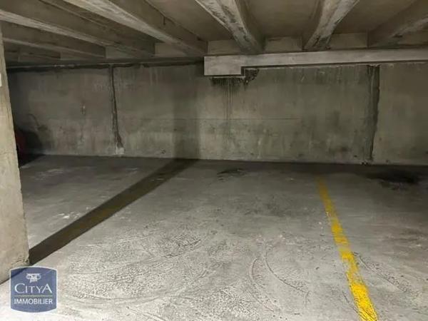 Parking à louer Alençon (61000)