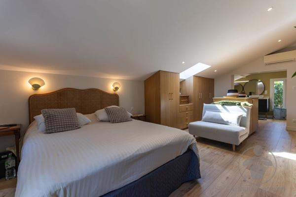 Vente Propriété 9 pièces 210 m2 à Sanguinet