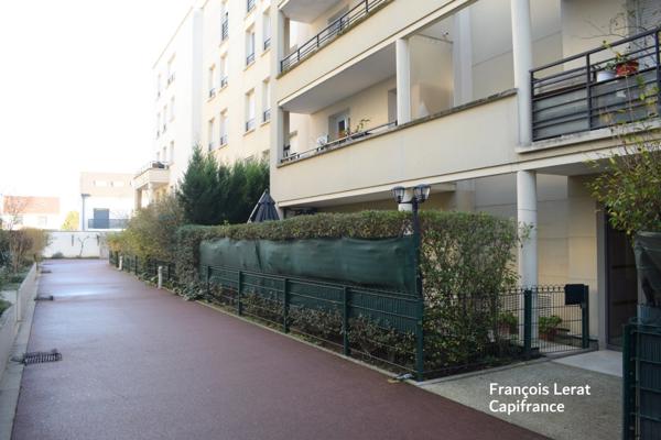 Appartement à vendre 5 pièces VITRY SUR SEINE (94) de 88,88 m2 loi Carrez - 3 chambres - Grande terrasse - Prix 400 000 € HAI