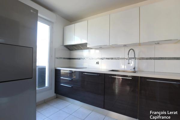 Appartement à vendre 5 pièces VITRY SUR SEINE (94) de 88,88 m2 loi Carrez - 3 chambres - Grande terrasse - Prix 400 000 € HAI