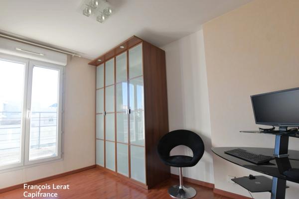 Appartement à vendre 5 pièces VITRY SUR SEINE (94) de 88,88 m2 loi Carrez - 3 chambres - Grande terrasse - Prix 400 000 € HAI
