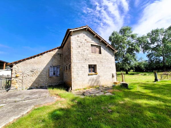 Corps de ferme à aménager avec dépendances et plus de 7 000 m² de terrain  Plaisance-du-Gers
