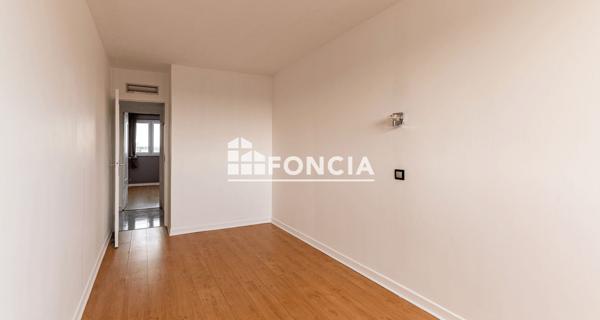 À vendre Appartement 4 pièces 77 m² - Neuilly-sur-marne 93330