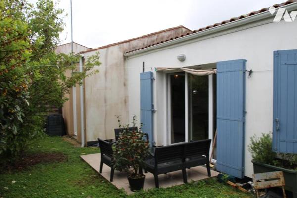 LAGORD/LA ROCHELLE, JOLIE MAISON DE PLAIN PIED DE TYPE 3 AVEC GARAGE ET JARDIN