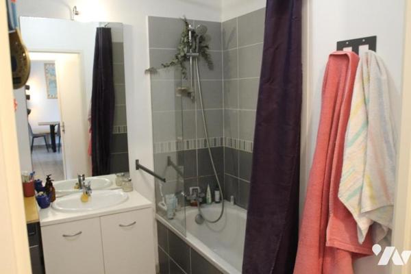 LAGORD/LA ROCHELLE, JOLIE MAISON DE PLAIN PIED DE TYPE 3 AVEC GARAGE ET JARDIN