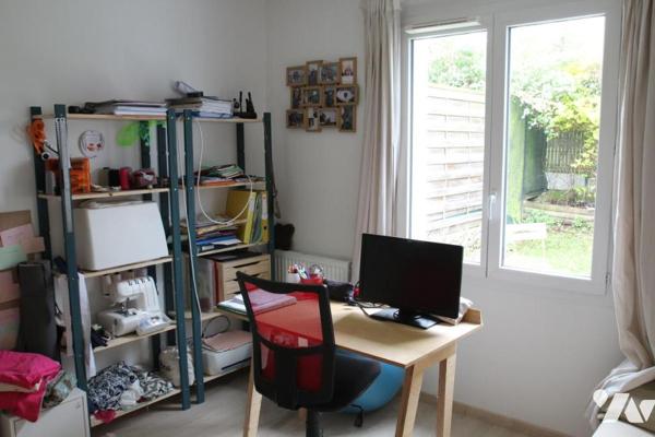 LAGORD/LA ROCHELLE, JOLIE MAISON DE PLAIN PIED DE TYPE 3 AVEC GARAGE ET JARDIN
