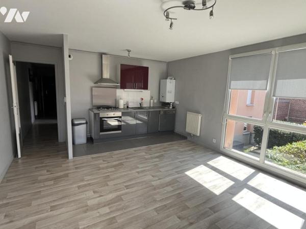 SECLIN, Joli F3 dans résidence résidence récente, parking privatif. 