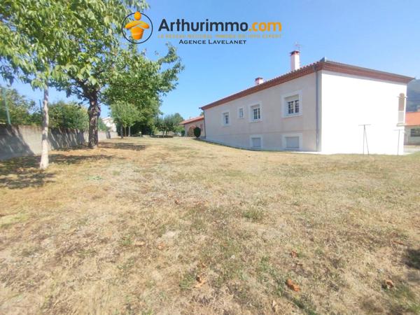 Vente                                                      Maison
                        
                     8 pièces                      167 m2                     à Foix
