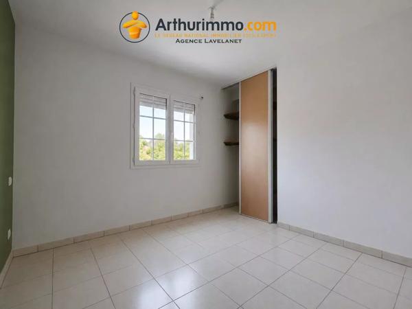 Vente                                                      Maison
                        
                     8 pièces                      167 m2                     à Foix