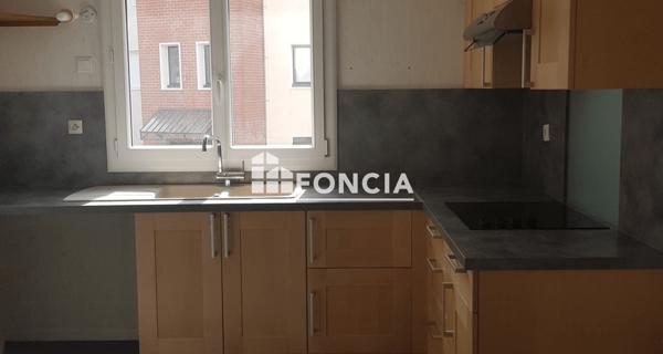Location Appartement 3 pièces 65 m² - Voisins-le-bretonneux 78960