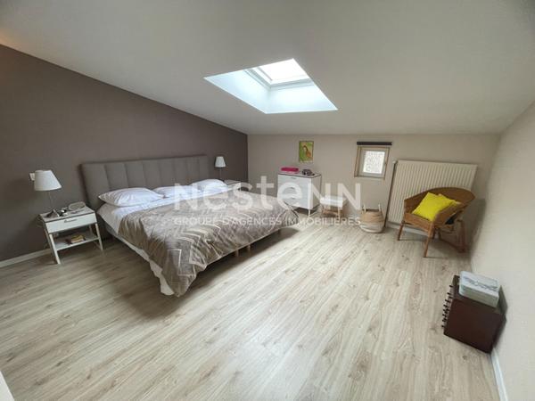 FAINS-VEEL - Maison de 105m² vaste séjour, deux chambres, jardin clos et garage.