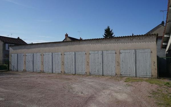 Stationnement à louer    12 m2 Nevers