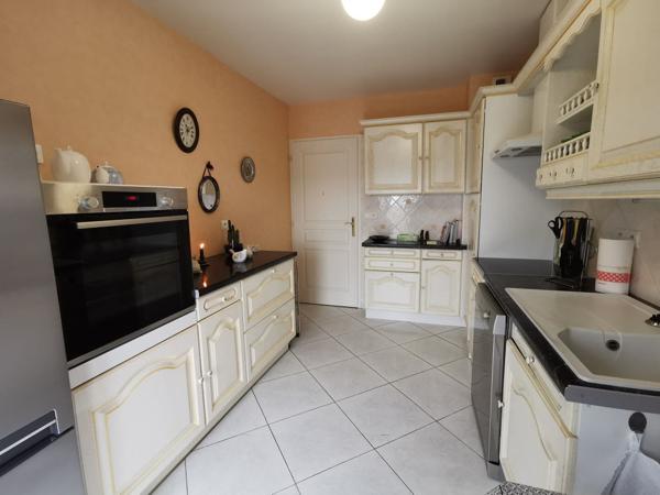 Appartement Saint Georges Sur Baulche 4 pièce(s) 98 m2