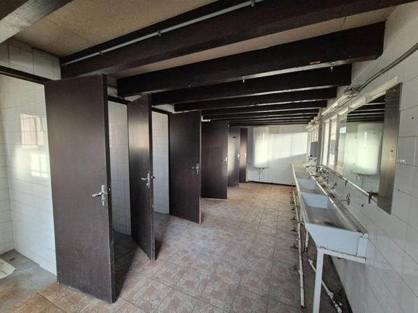 19360 MALEMORT - Local d'activité Malemort 2100 m²