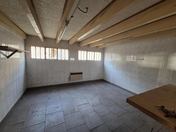 19360 MALEMORT - Local d'activité Malemort 2100 m²