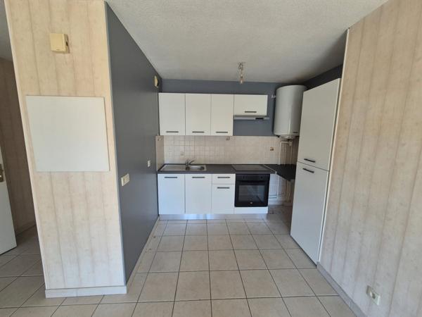 EMPLACEMENT N°1 • T2 Lumineux avec Terrasse de 12 m² – Idéal Premier Achat & Investissement !