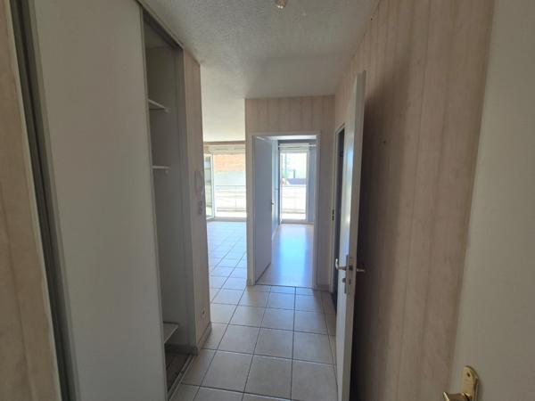 EMPLACEMENT N°1 • T2 Lumineux avec Terrasse de 12 m² – Idéal Premier Achat & Investissement !