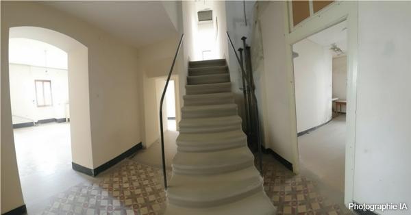 Immeuble à vendre |  Les Vans |  200 m²