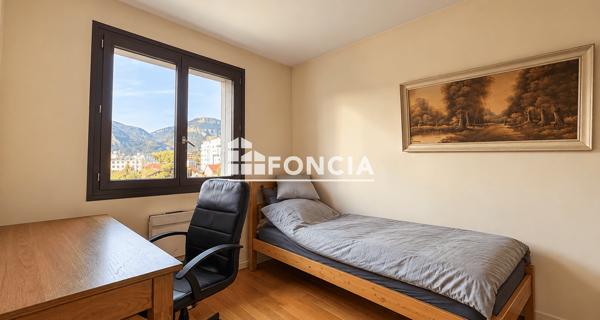 À vendre Appartement 2 pièces 52 m² - Grenoble 38100