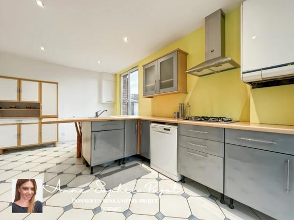 Maison de caractère rénovée - Volumes généreux, grand jardin et potentiel évolutif en coeur de Sainte-Geneviève