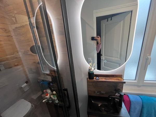 LAVAL - Secteur "GARE" - Maison de ville 2 chambres + grenier - Cave - terrain de 168 m²