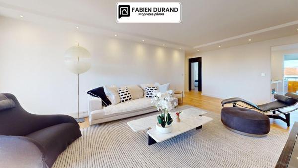 Appartement Unique à Frejus  Plage 3 pièce(s) 70 m2 avec Garage Cave Parking