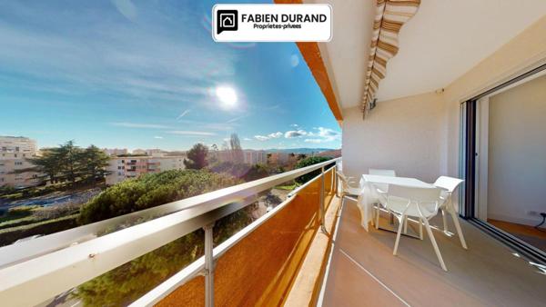 Appartement Unique à Frejus  Plage 3 pièce(s) 70 m2 avec Garage Cave Parking