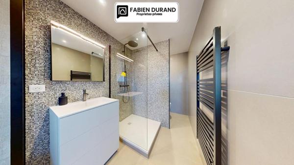 Appartement Unique à Frejus  Plage 3 pièce(s) 70 m2 avec Garage Cave Parking