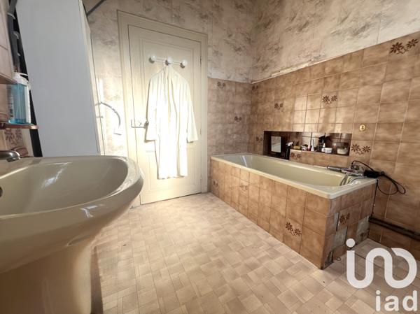 Maison à vendre 6 pièces 140 m² Montsûrs