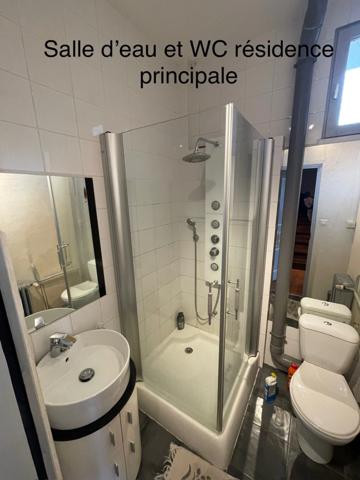 Dpt (), à vendre immeuble de rapport ou pour habitation principale, situé en centre ville de Flers de l'Orne