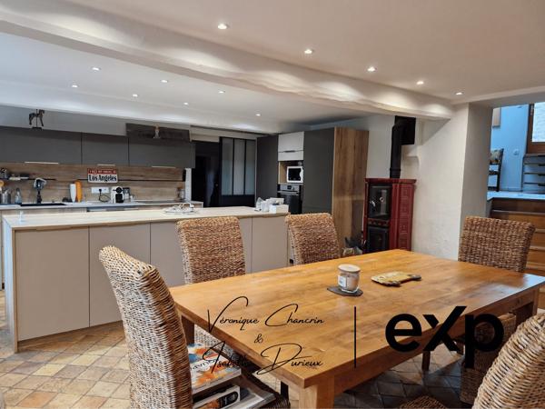 Maison familiale rénovée 5 ch. + bureaux – Soucieu-en-Jarrest, à 30 min de Lyon