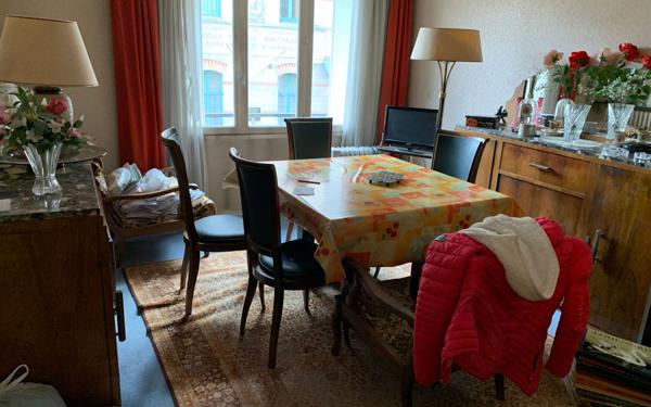 Appartement à vendre    3 pièces • 61,60 m2 Paris 15