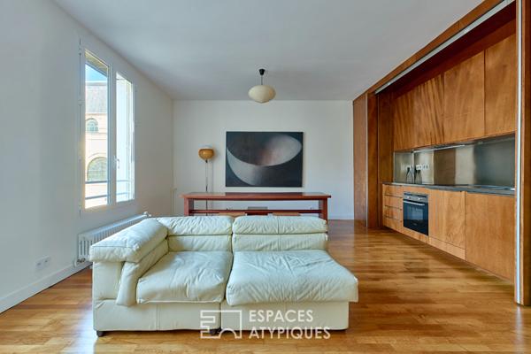 Appartement rénové et vue dégagée sur l’église des Blancs Manteaux