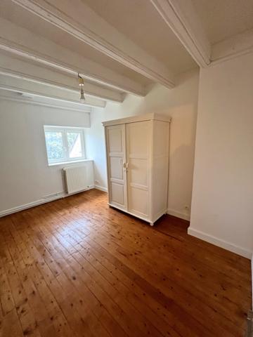 Coulommiers (77120) Authentique briarde constituée de deux habitations