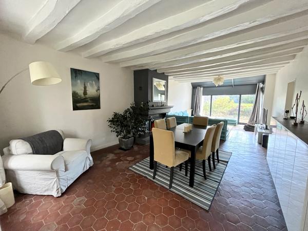 Coulommiers (77120) Authentique briarde constituée de deux habitations