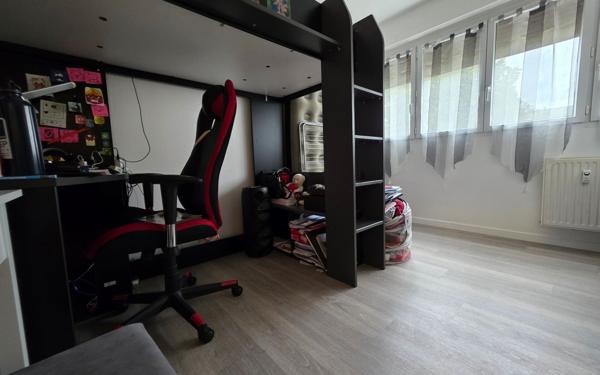 Appartement à vendre    4 pièces • 68,30 m2 Le Plessis-Trévise